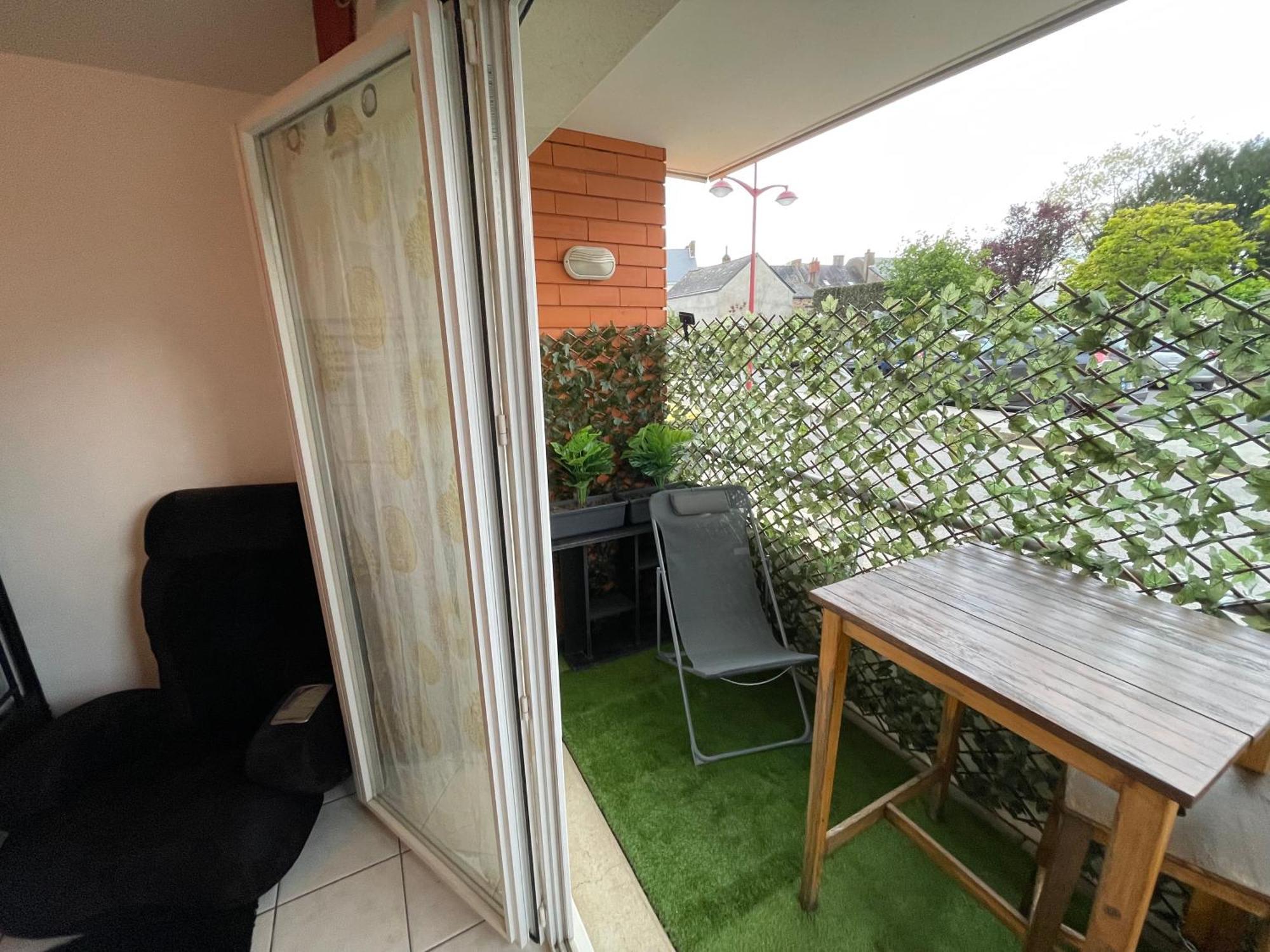 Nort Sur Erdre Centre Apartment Exterior photo